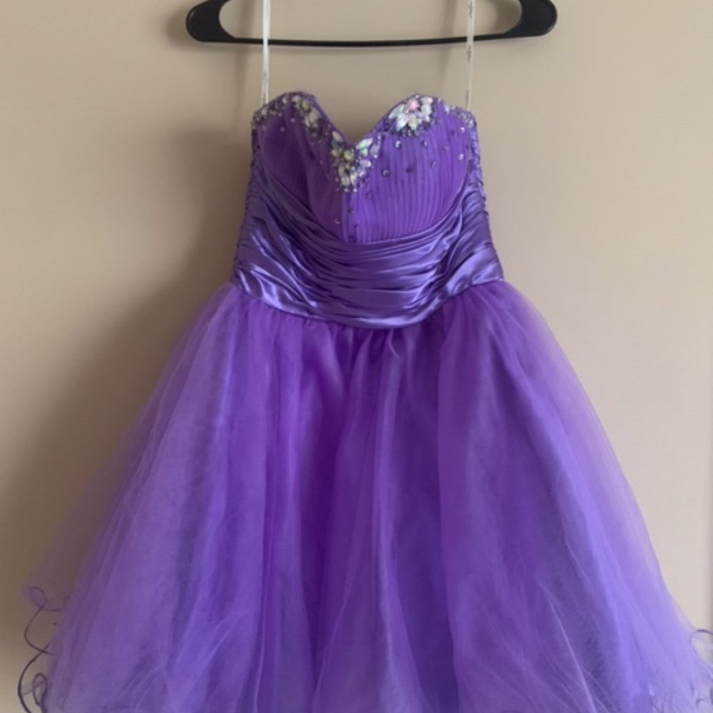 Fabuluxe Purple Corset-back short prom dress